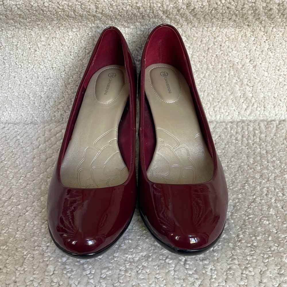 Giani Bernini Burgundy Patent Leather Round-Toe Heels